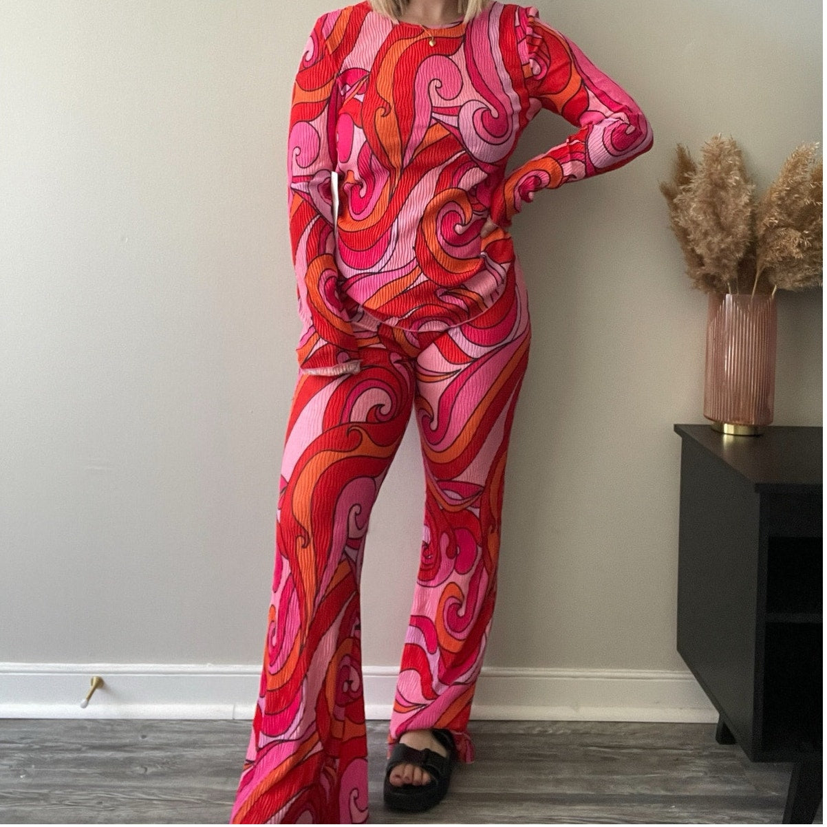 Never Fully Dressed Retro Abstract Pink Swirl Plisse Set (4/6)