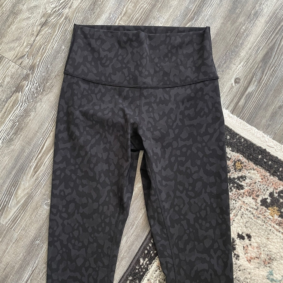 Lululemon Wunder Under Crop Full-On Luxtreme 21" (6)